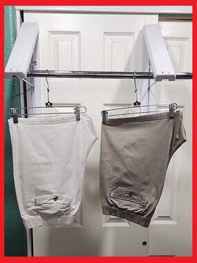 2-pieces Men's Elastic-Waist 5.5" Inseam Casual Chino Shorts - White & Beige